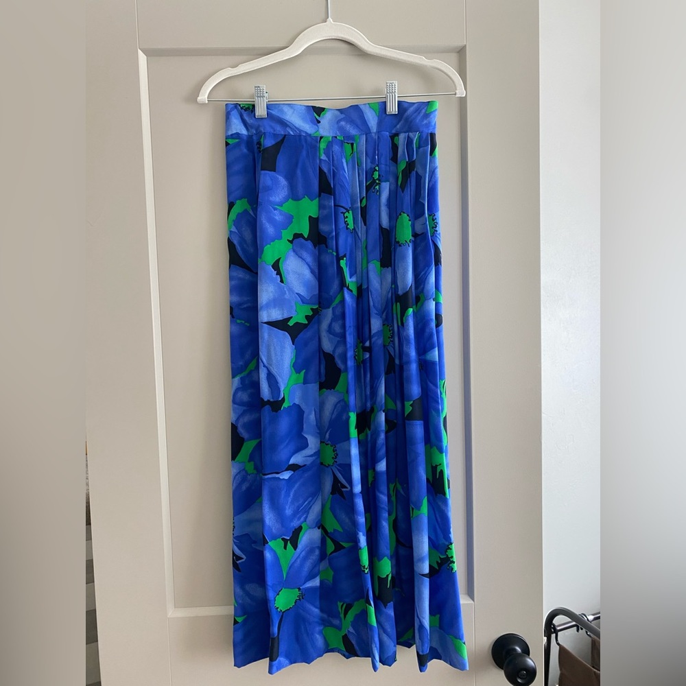 Jones New York Blue and Green Floral Midi Skirt (Vintage sizing)